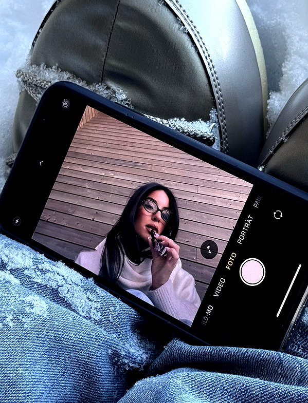 zoeliss instagram image archive image