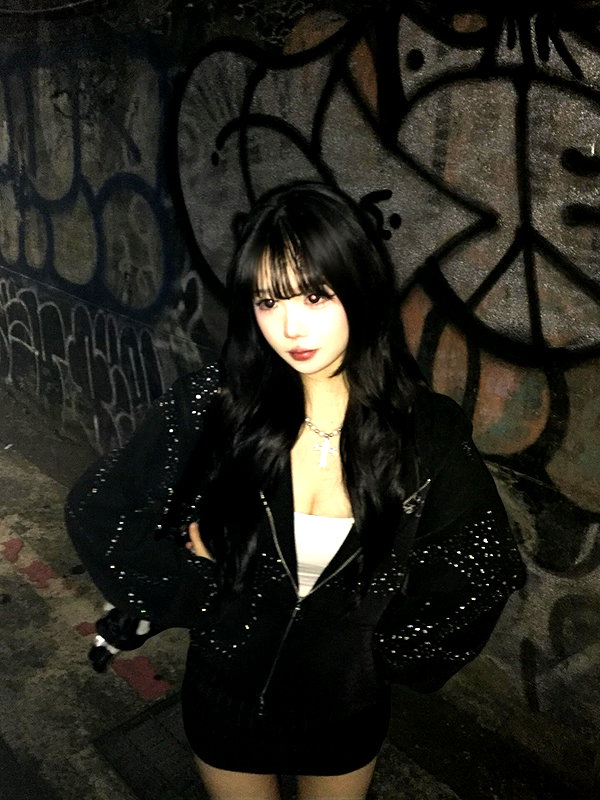 10c.7l instagram image archive image