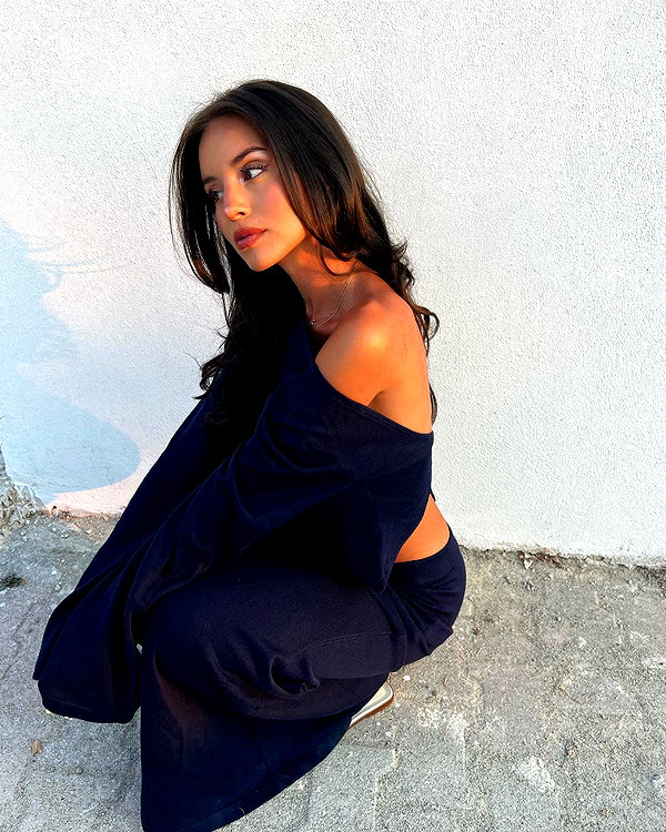 zoeliss instagram image archive image