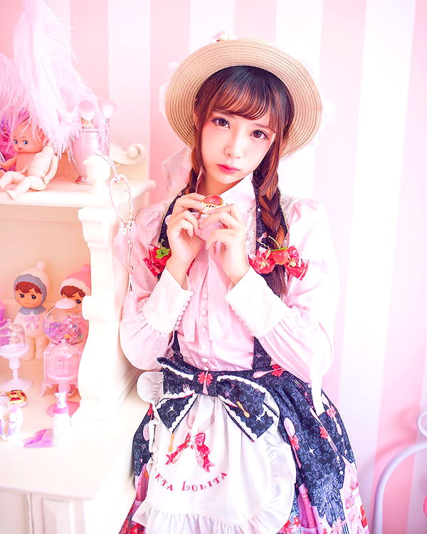 erokochiba instagram image archive image