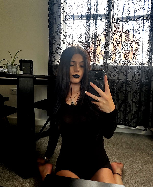 __dedgrl instagram image archive image