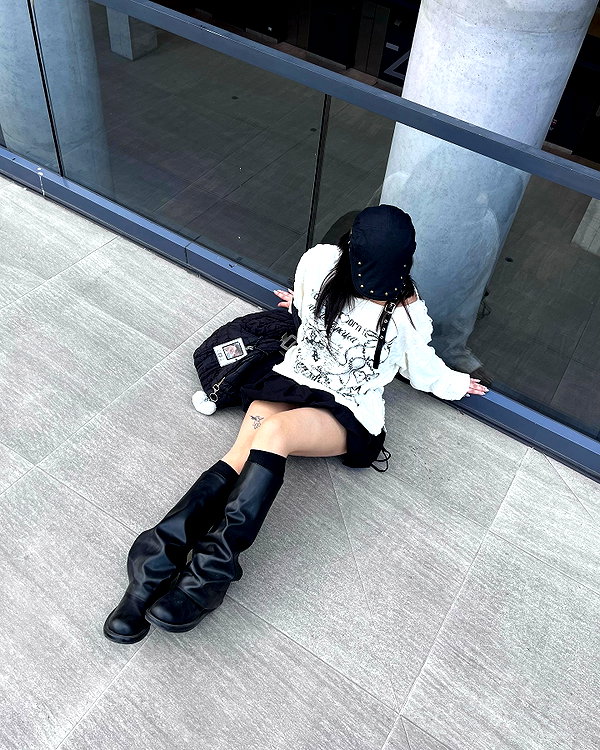 connie.01j instagram image archive image