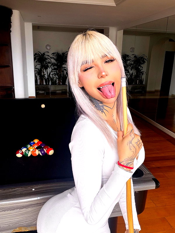 vampire_melanie instagram image archive image