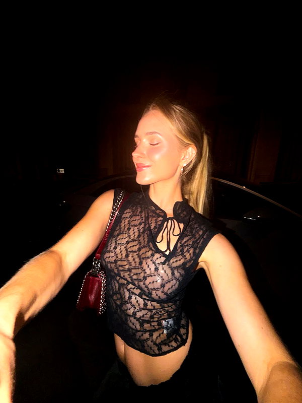 carolinezalog instagram image archive image