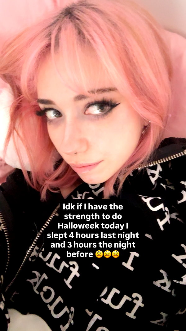 Archived image from @iluvmeww on Instagram