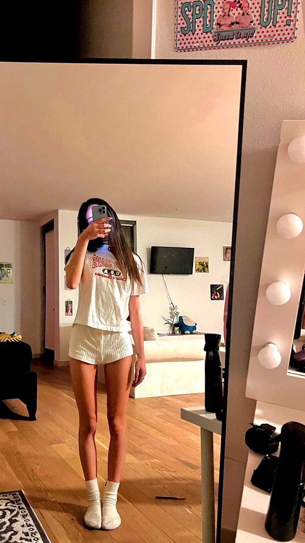 leonanaomii instagram image archive image
