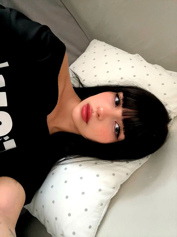 connie.01j instagram image archive image