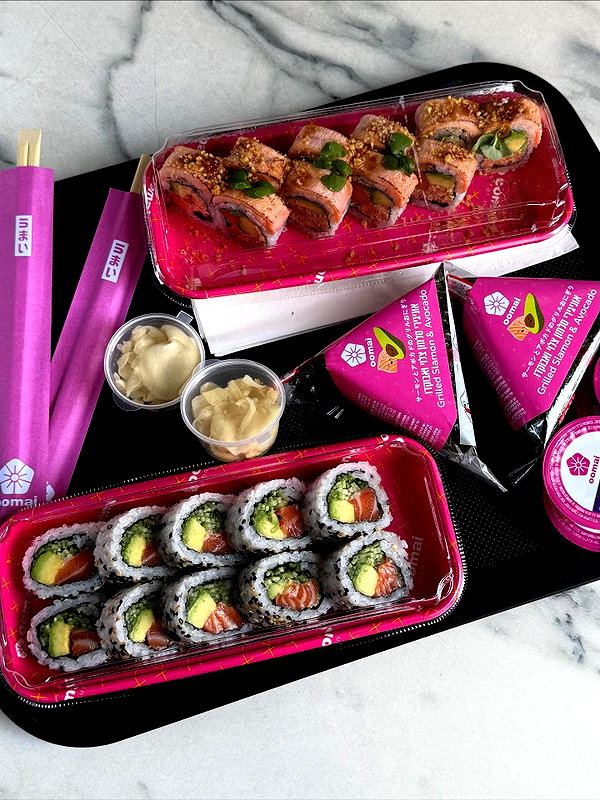 romi_henenson instagram image archive image