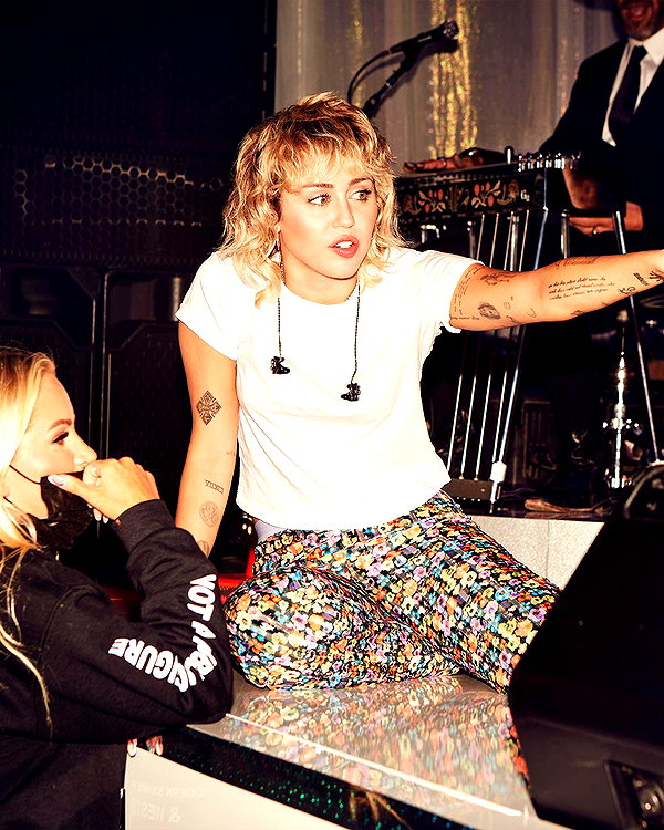 mileycyrus instagram image archive image