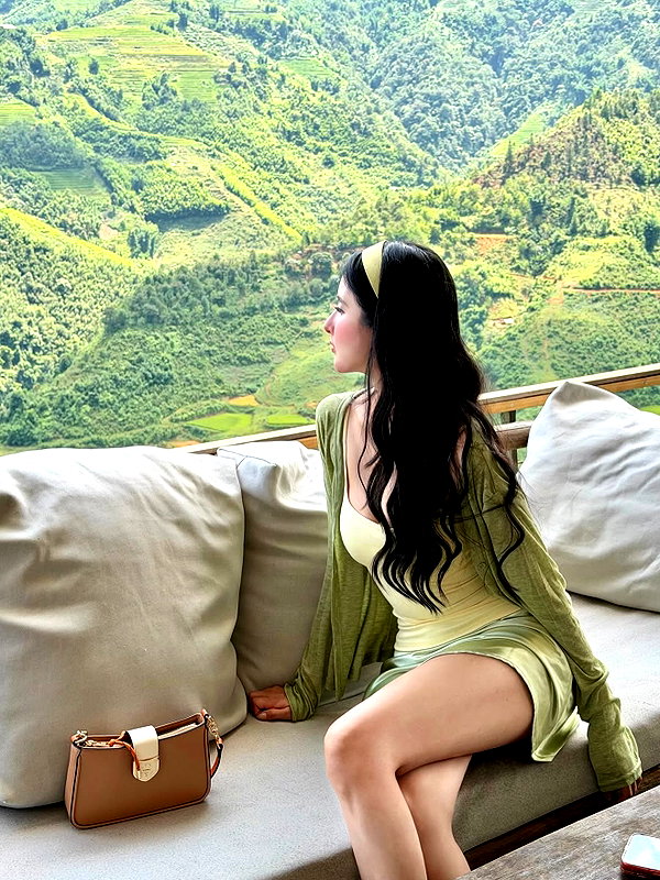 lyhythuedoxinh instagram image archive image