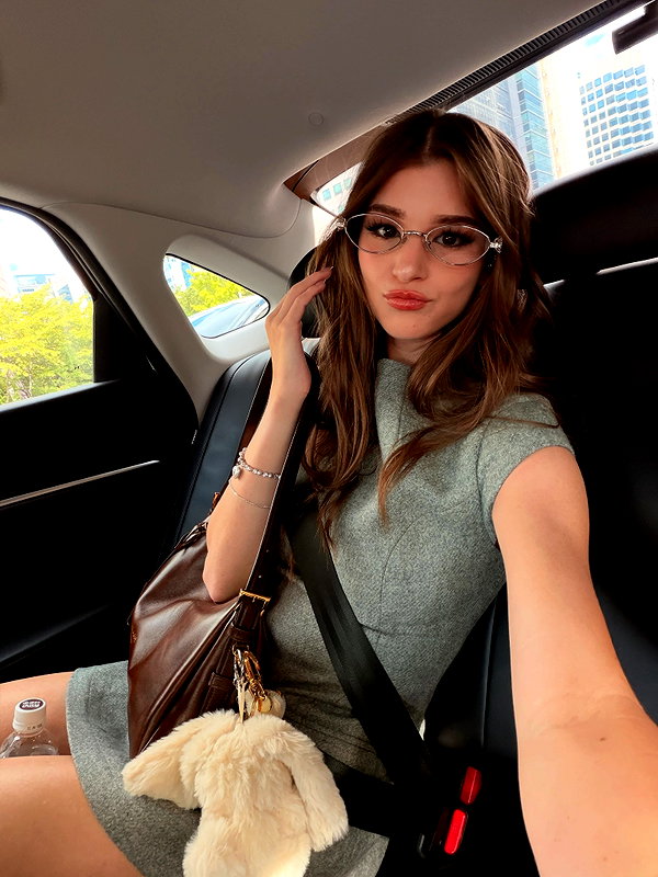 brookemonk instagram image archive image