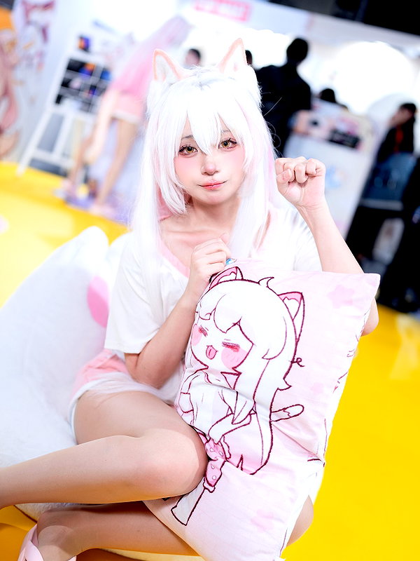 purinn_cos instagram image archive image