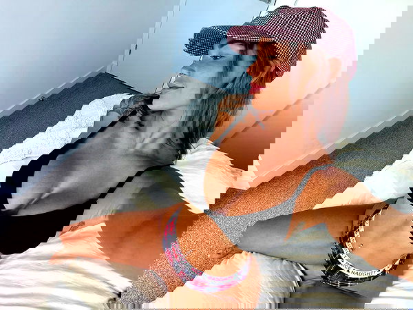 itshayleydavies itshayleydavies archive image