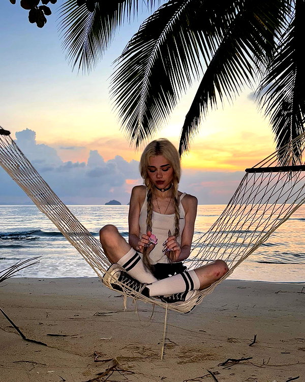 vik4au instagram image archive image