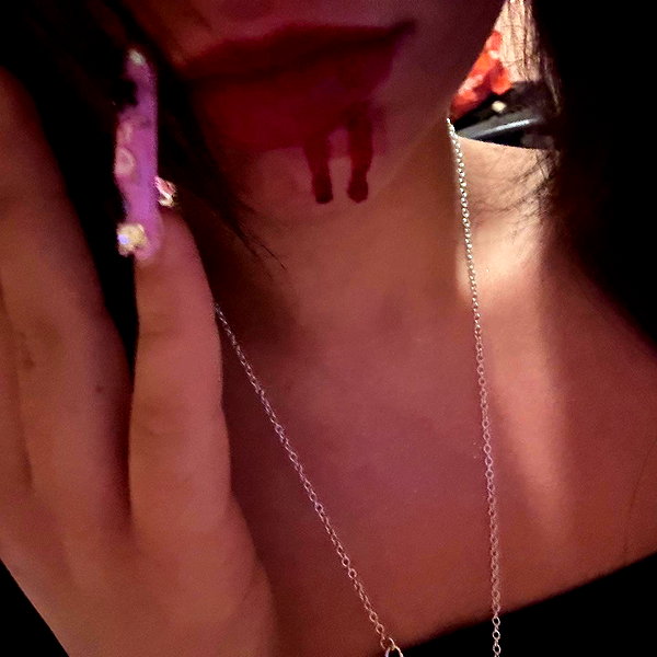 Archived image from @hellokittyangel666 on Instagram