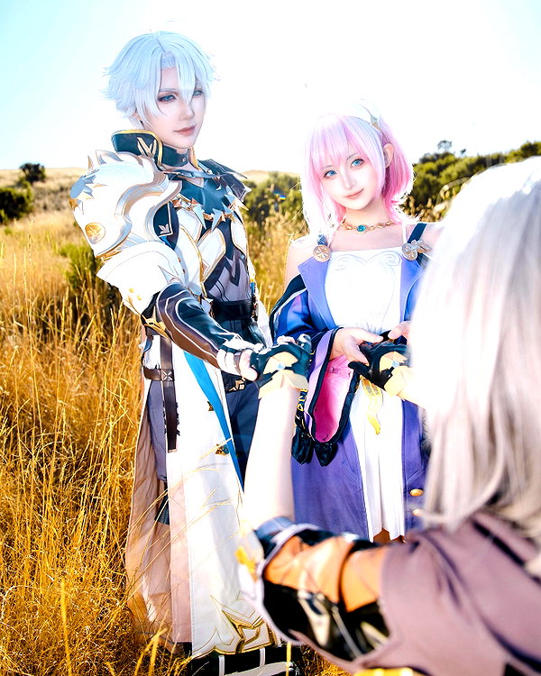 miee_cos instagram image archive image