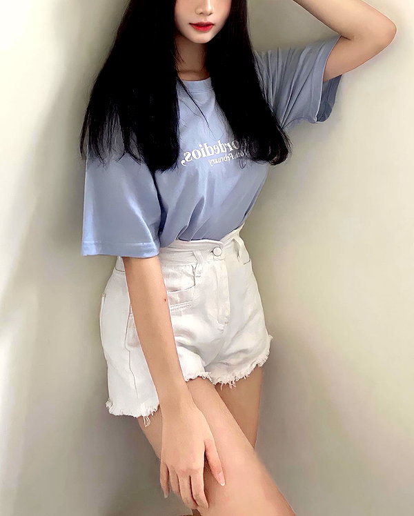 lai_931201 instagram image archive image