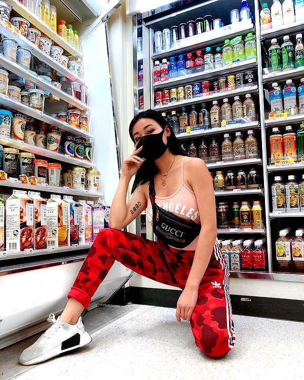emily.ghoul instagram image archive image