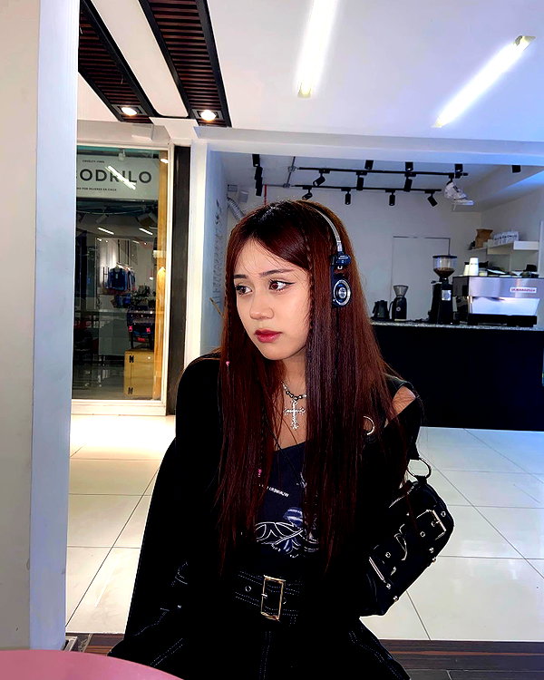 is2tian instagram image archive image
