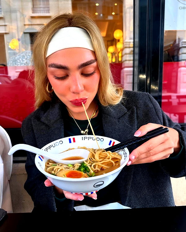 maya.keyy instagram image archive image