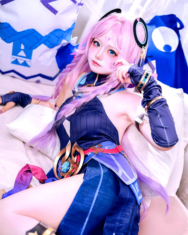 _mewcos instagram image archive image