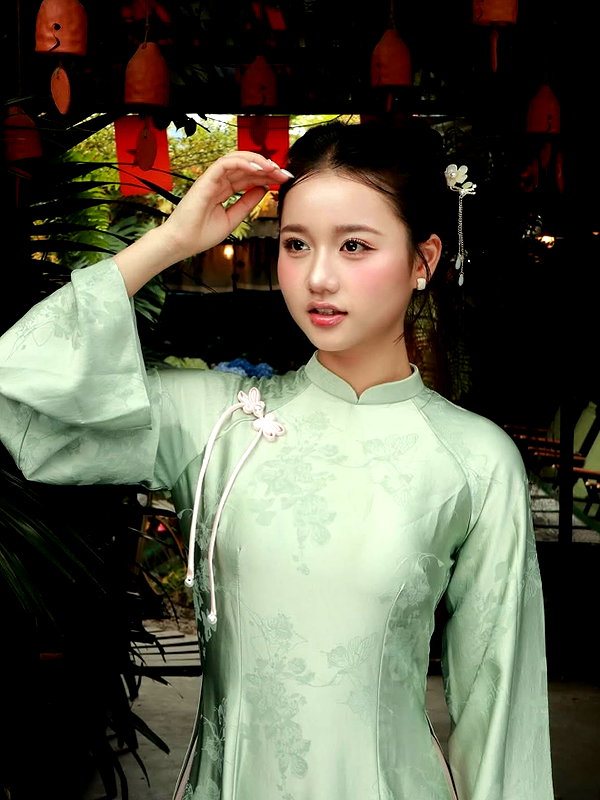 lyhythuedoxinh instagram image archive image