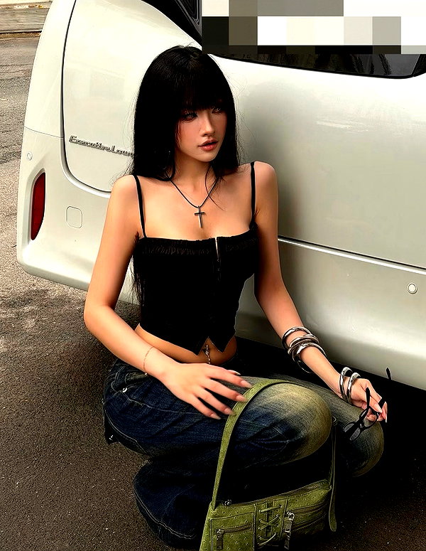 lyhythuedoxinh instagram image archive image
