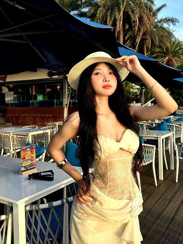 lyhythuedoxinh instagram image archive image