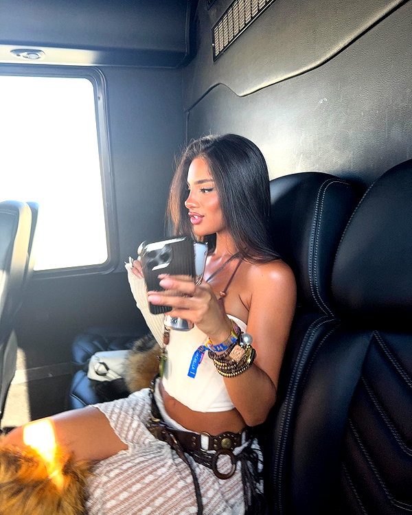 godbless_jess instagram image archive image
