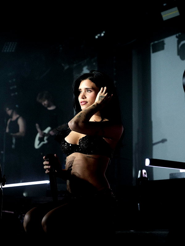 nessabarrett instagram image archive image