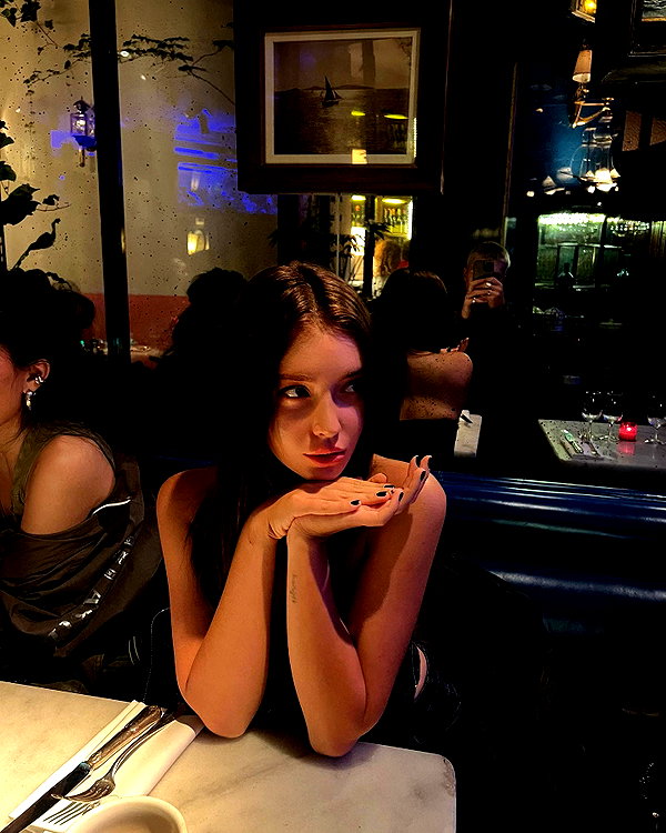 veroni22ka instagram image archive image