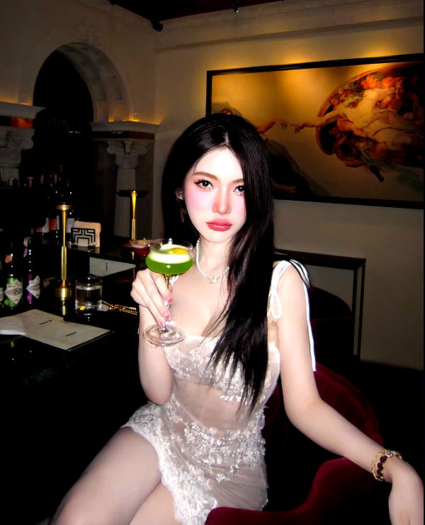 lyhythuedoxinh instagram image archive image