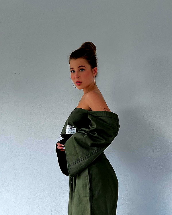enikeeva_aliya instagram image archive image