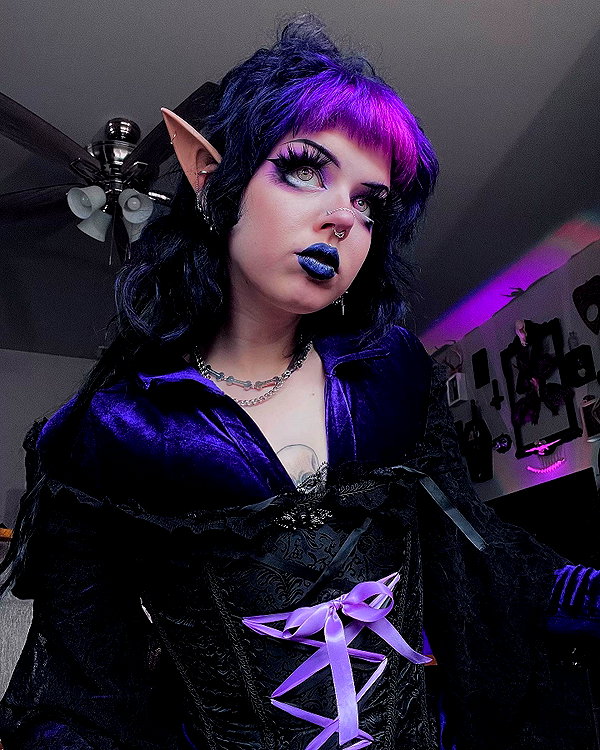 yeahimcaroline instagram image archive image