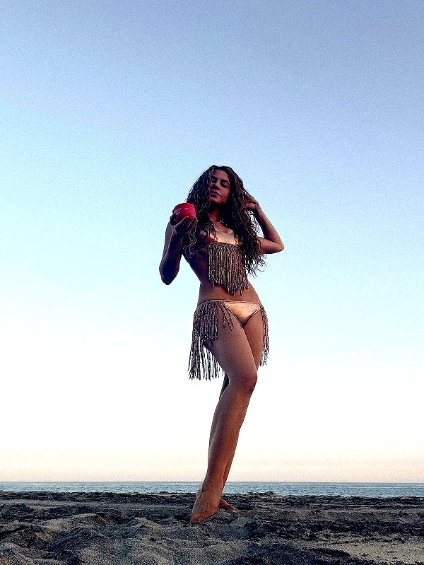 shakira instagram image archive image