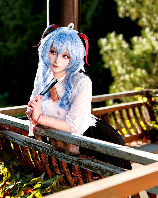 miee_cos instagram image archive image