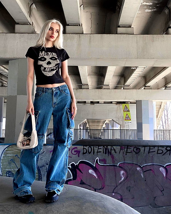 alien.hanna instagram image archive image