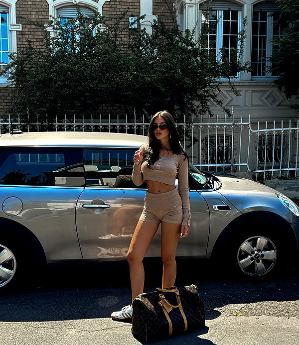 zoeliss instagram image archive image