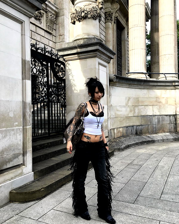 biohazard.g1rl instagram image archive image