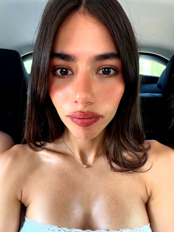 ainaratorneg instagram image archive image