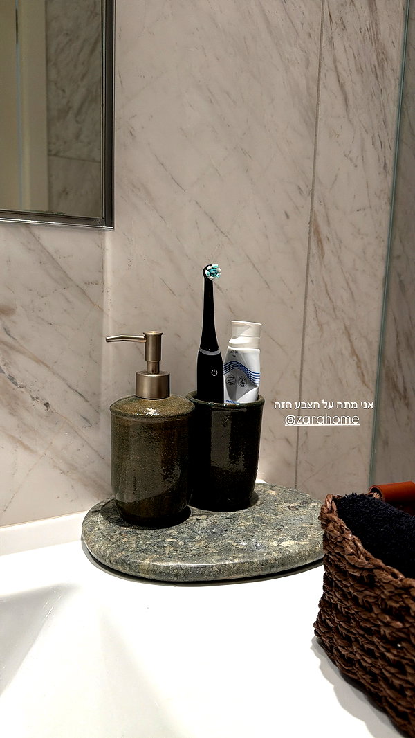 annezivi instagram image archive image
