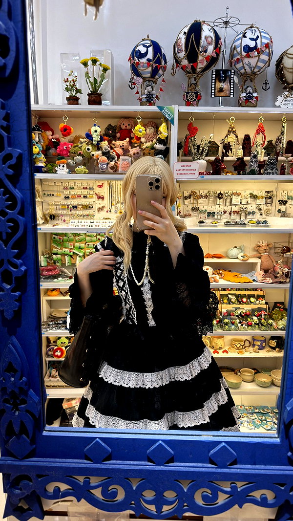 alina_thedoll instagram image archive image