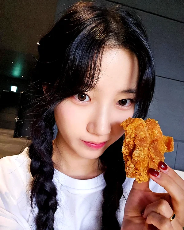 zuhazana instagram image archive image