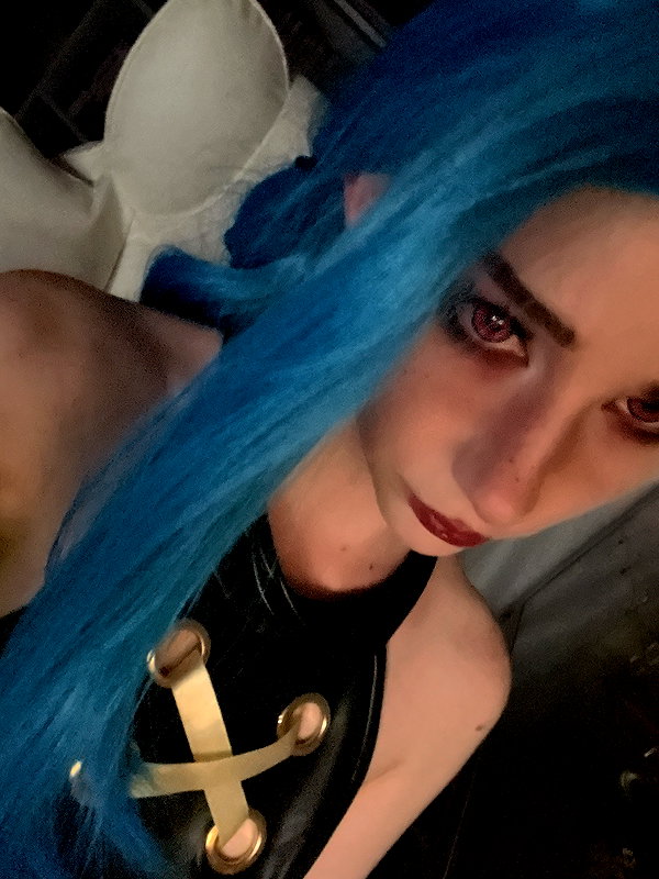 danielle.mercedie instagram image archive image