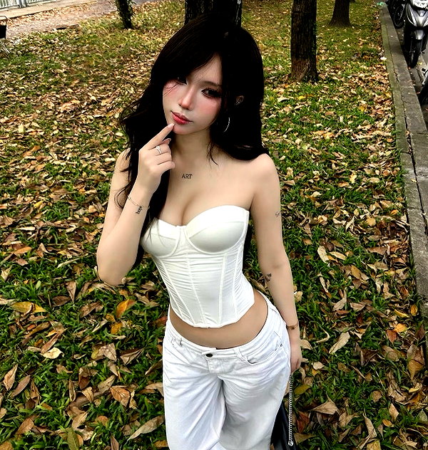 lyhythuedoxinh instagram image archive image