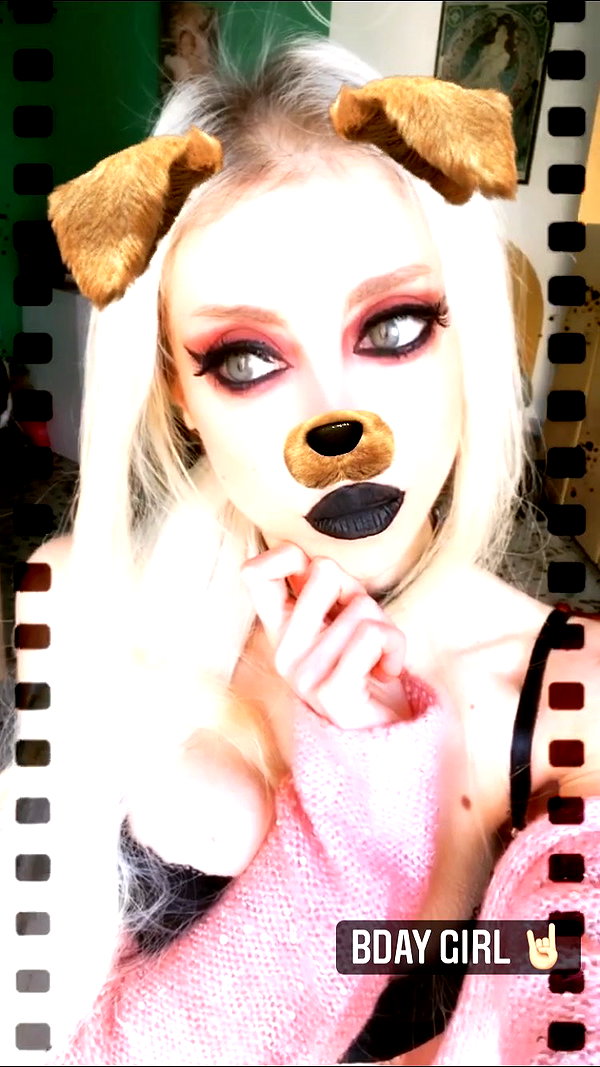 roxiechelon2 archive image