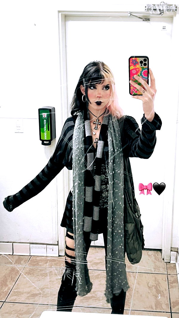 haileylayfield instagram image archive image