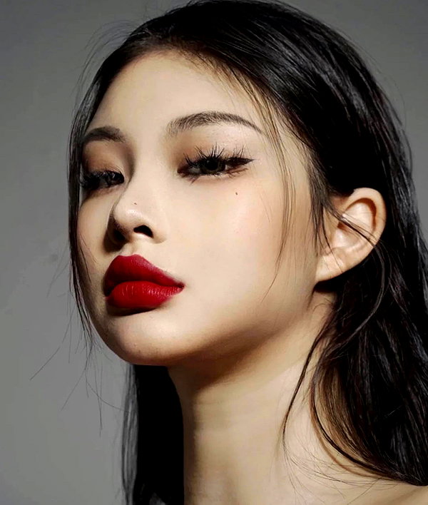 ll.lu1s instagram image archive image