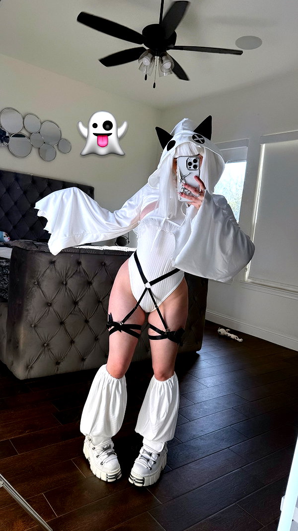 sugoimeg instagram image archive image