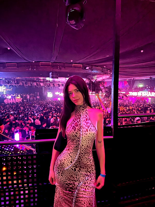 vanessa.rhd instagram image archive image